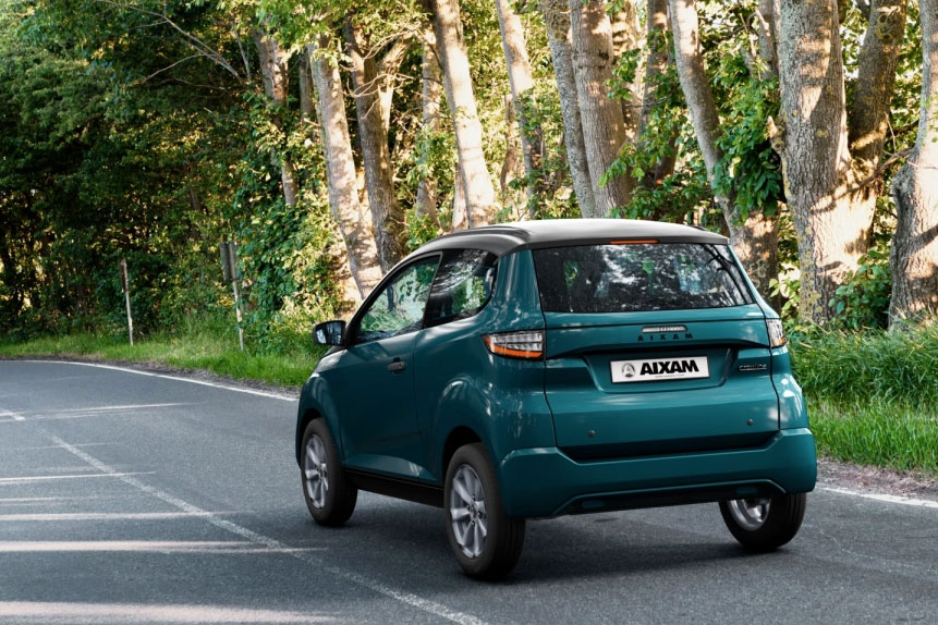 slide_aixam-crossline-pack-670c479e5a763